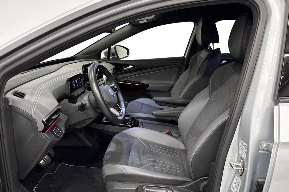 VW ID.4 77 Pro Performance 75 Years Edition 5d