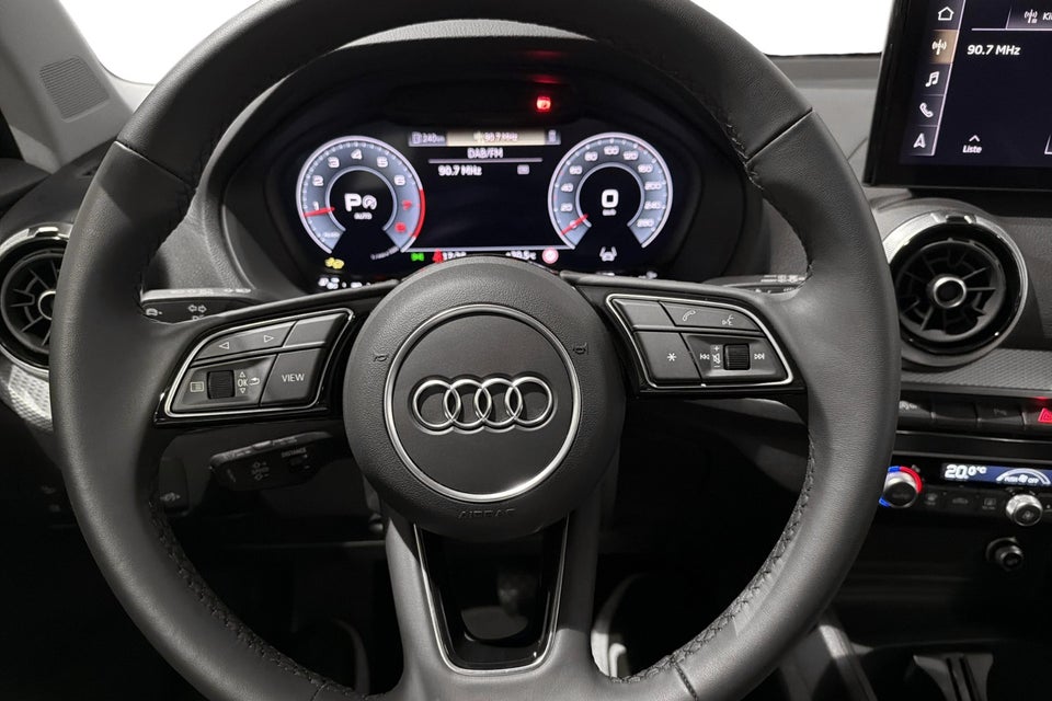 Audi Q2 35 TFSi S-line S-tr. 5d