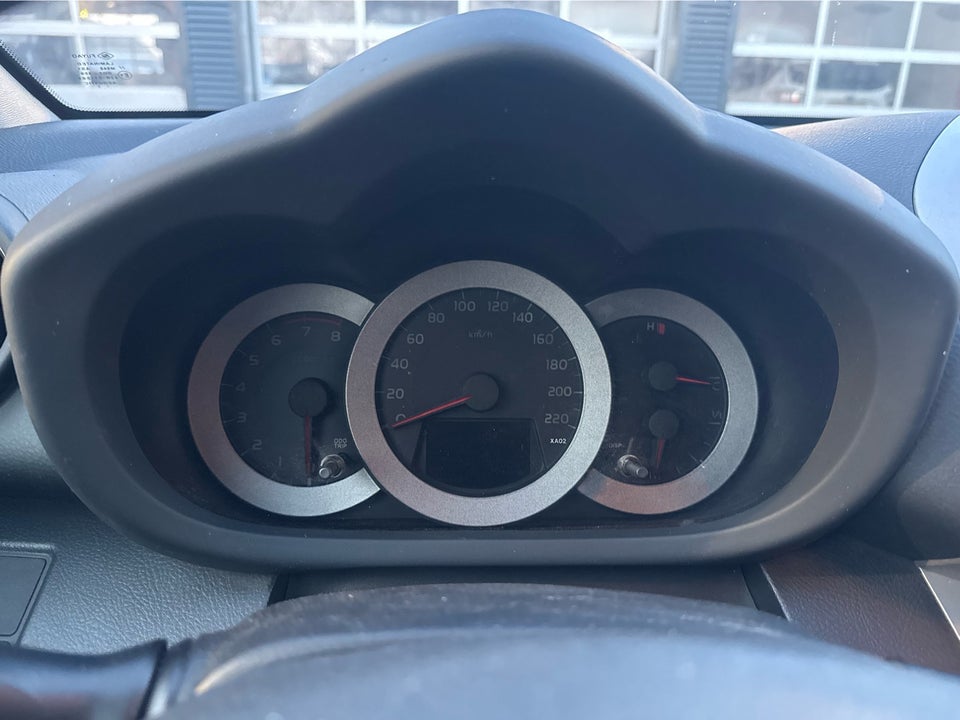 Toyota RAV4 2,0 VVT-i Wave 4x4 Van 5d