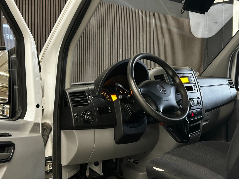 Mercedes Sprinter 316 2,2 CDi R3L Kassevogn 5d