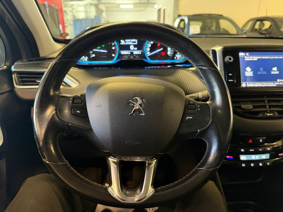 Peugeot 2008 1,5 BlueHDi 100 Allure Sky 5d