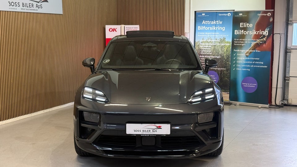 Porsche Macan Turbo 5d