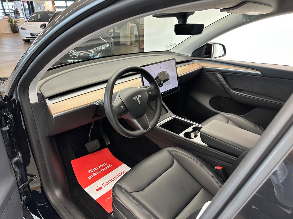 Tesla Model Y Long Range AWD 5d