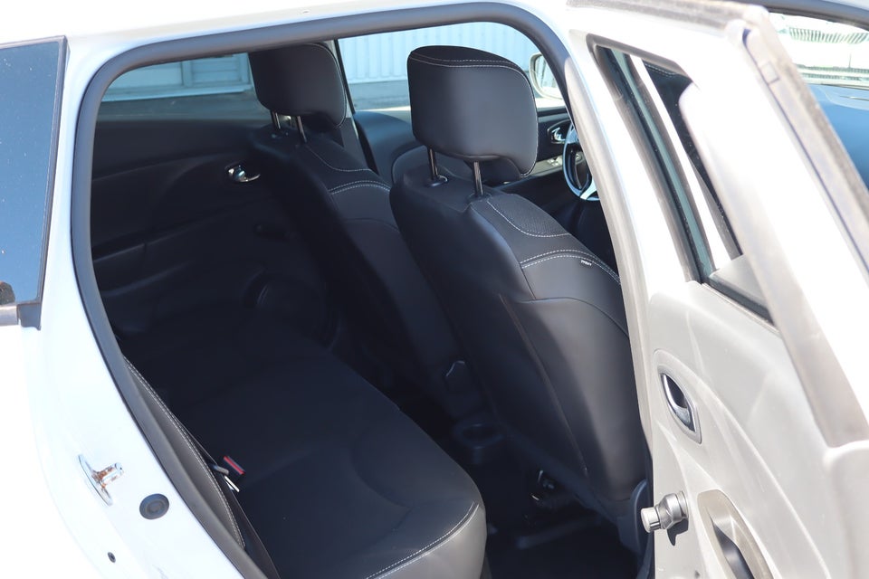 Renault Clio IV 1,5 dCi 75 Limited Sport Tourer 5d