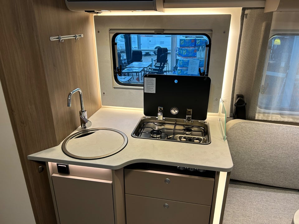 Carado T457 PRO+ 2,2 JTD 140 aut.