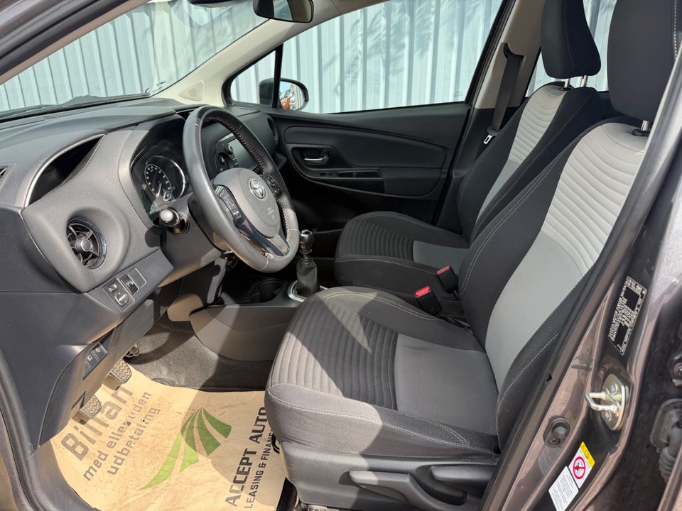 Toyota Yaris 1,5 VVT-i T2 Premium 5d