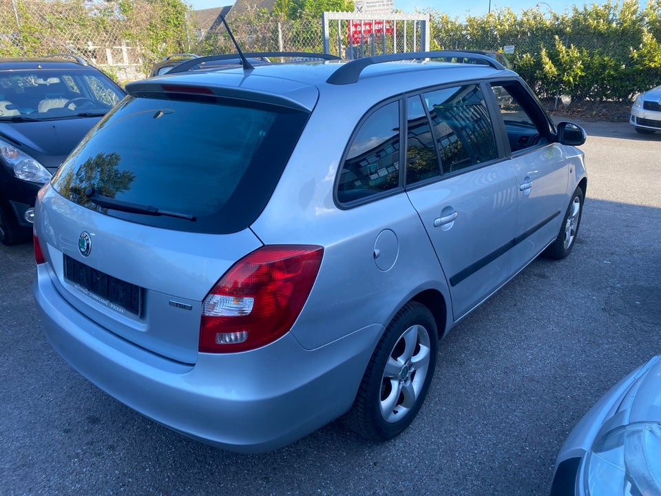 Skoda Fabia 1,2 TSi 86 Ambiente Combi 5d