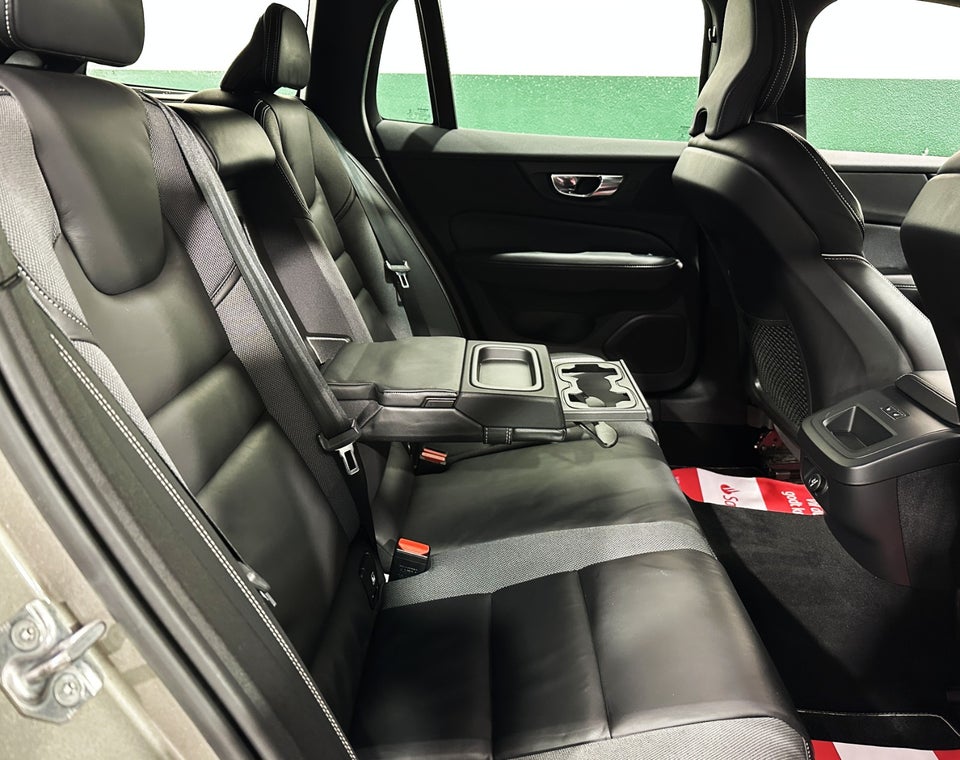 Volvo V60 2,0 D4 190 R-Design aut. 5d