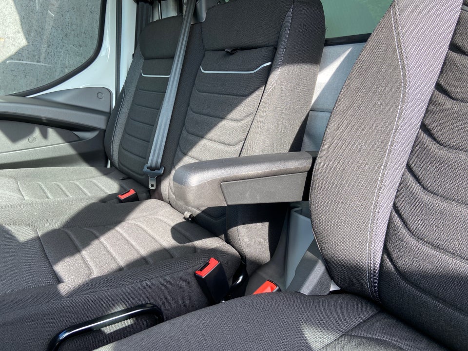 Iveco Daily 3,0 35S18 4100mm Lad AG8