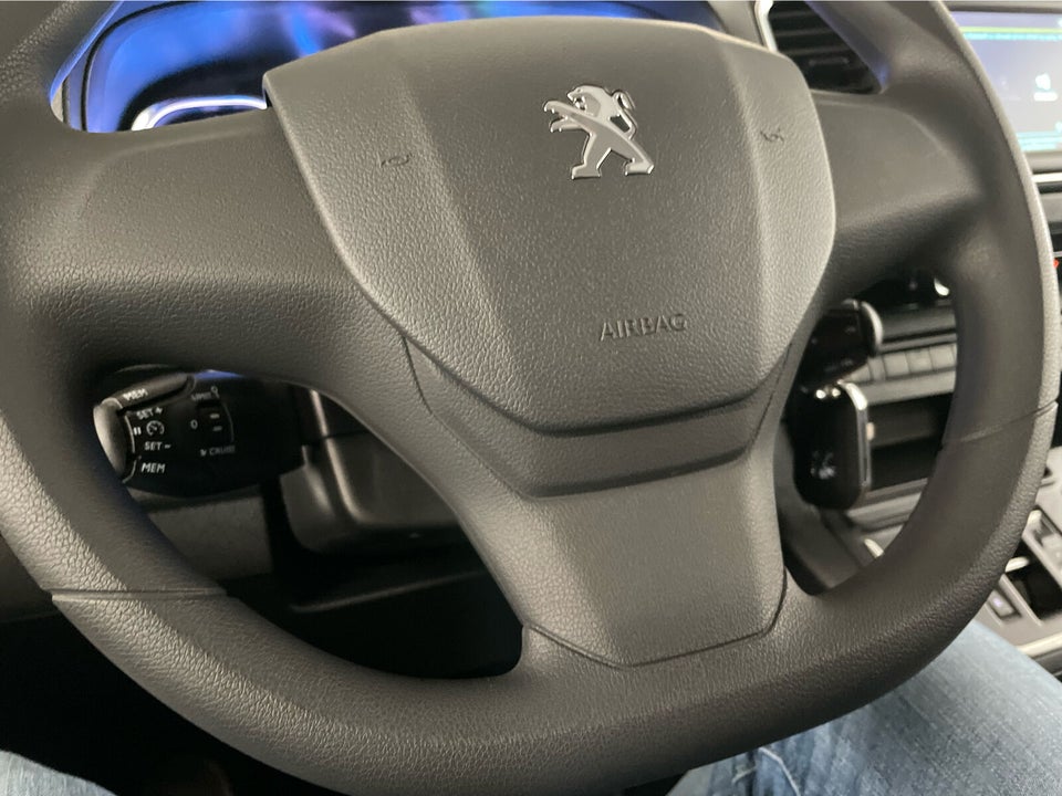 Peugeot e-Expert 75 L2 Plus Van