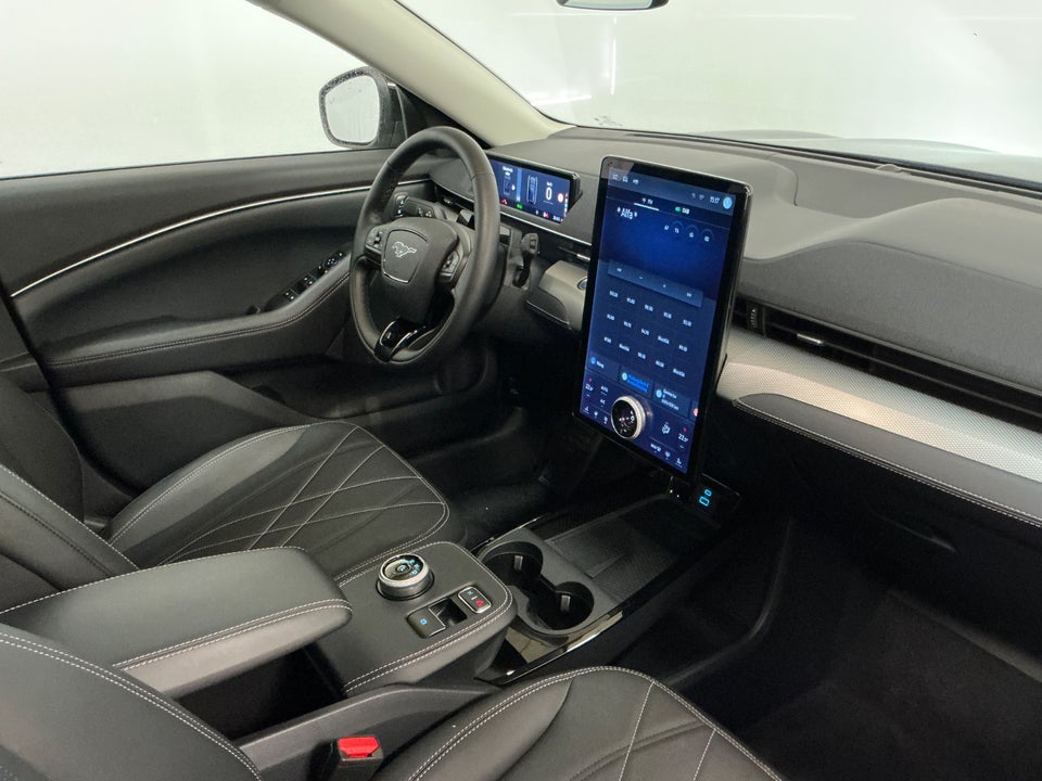 Ford Mustang Mach-E 75 Standard Range 5d