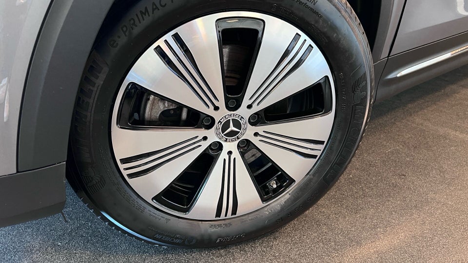 Mercedes EQB250 Progressive 5d