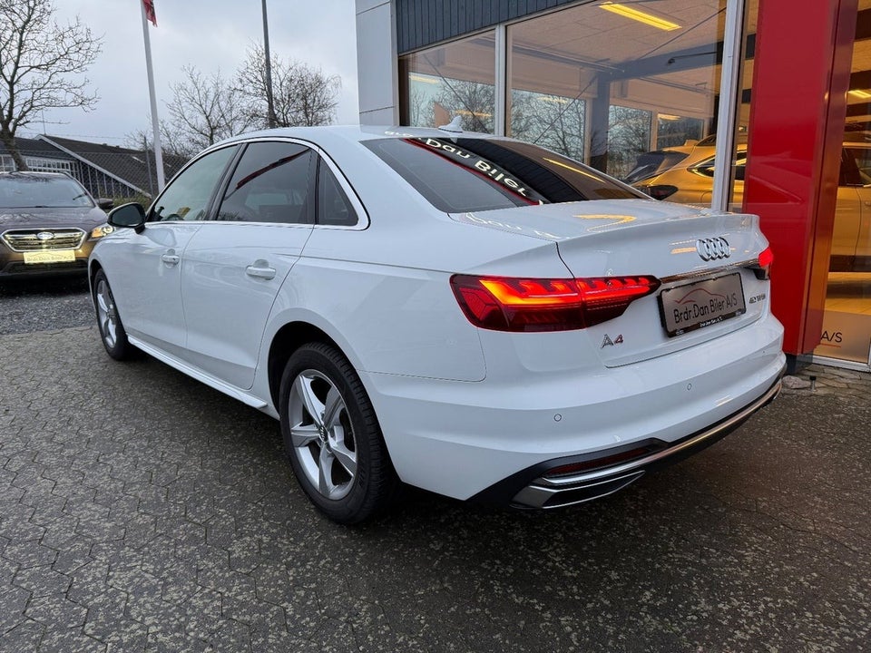 Audi A4 40 TFSi Advanced Prestige Tour plus S-tr. 4d