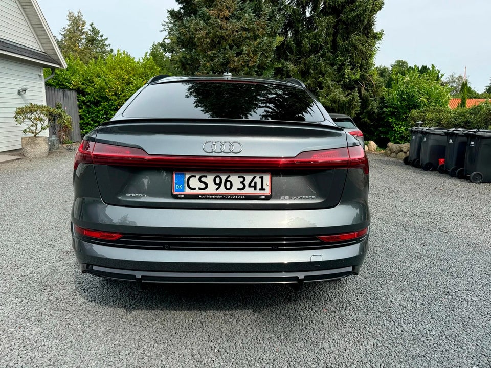 Audi e-tron 55 S-line Sportback quattro 5d