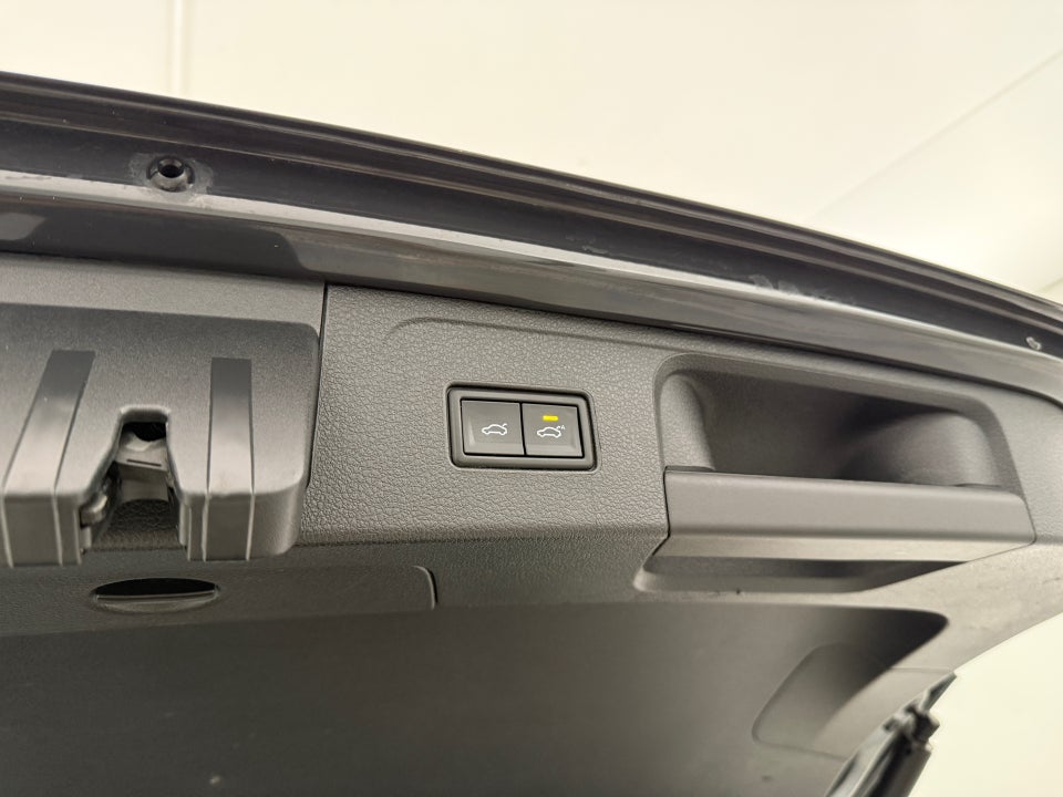 VW Passat 1,4 GTE High Variant DSG 5d