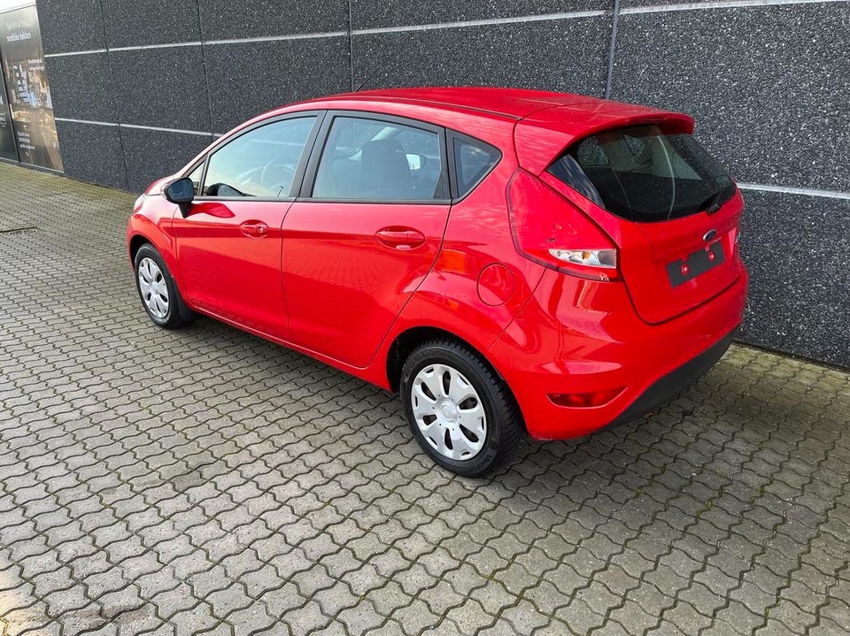 Ford Fiesta 1,25 60 Ambiente 5d