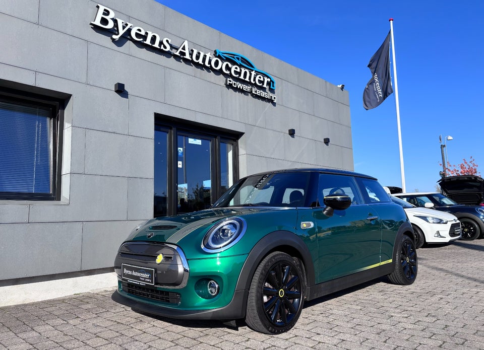 MINI Cooper SE Trim M Greenwich 3d