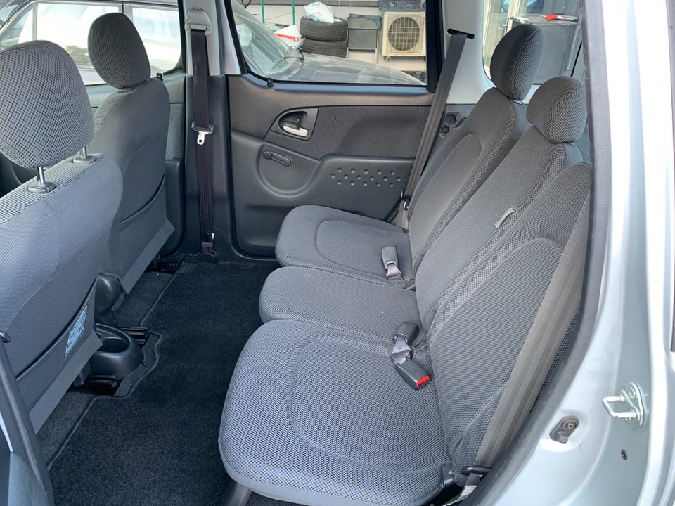 Toyota Yaris Verso 1,5 Luna Komfort 5d