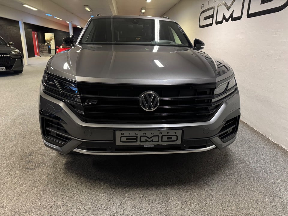 VW Touareg 3,0 TDi 286 R-line aut. 4Motion 5d