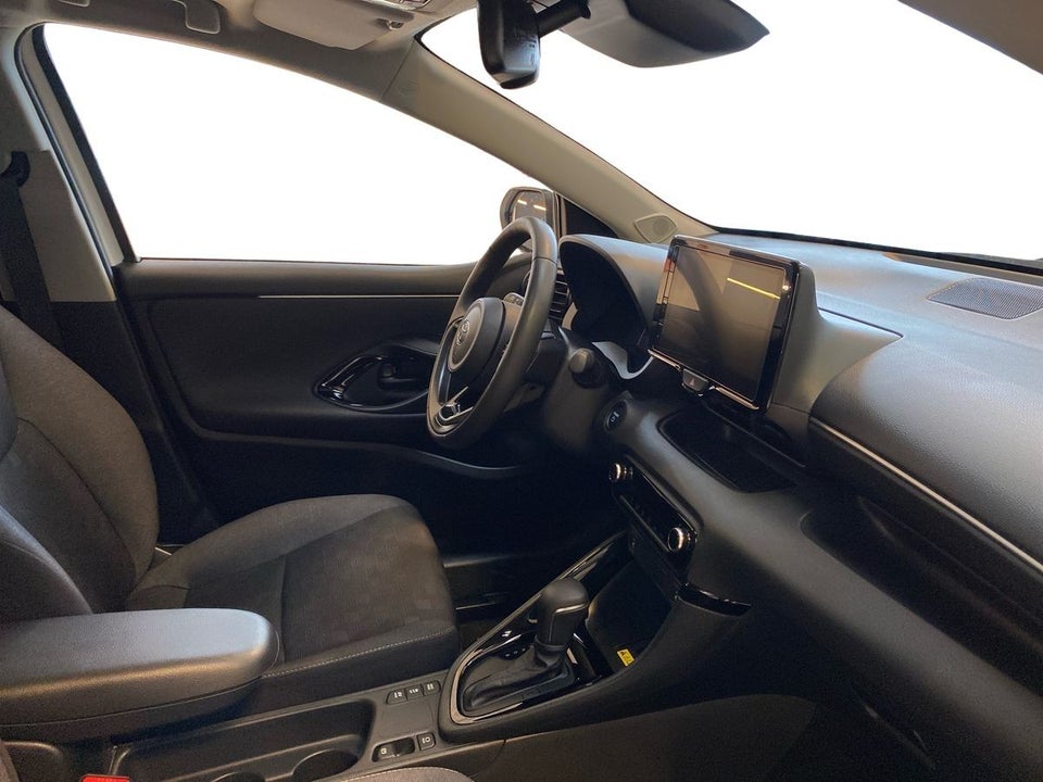 Toyota Yaris 1,5 Hybrid Style Technology e-CVT 5d