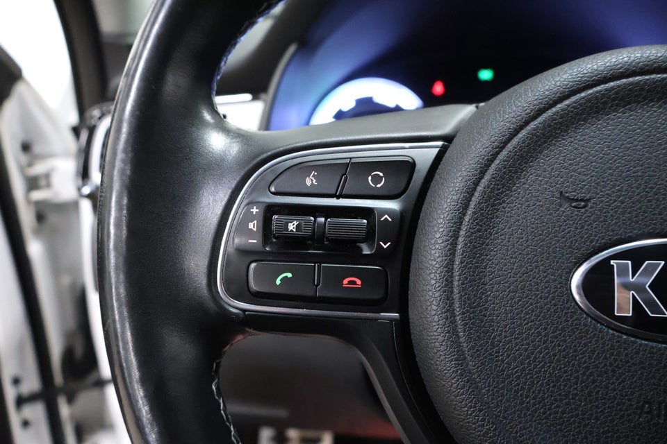 Kia Niro 1,6 PHEV Advance DCT 5d