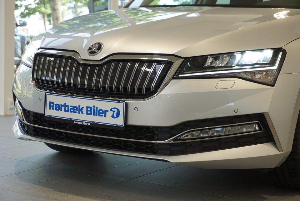 Skoda Superb 1,4 TSi iV Plus Combi DSG 5d