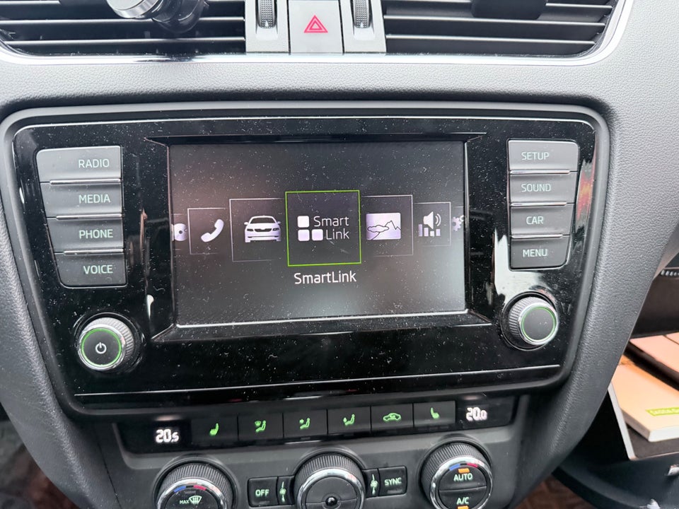 Skoda Octavia 1,6 TDi 110 Ambition DSG 5d