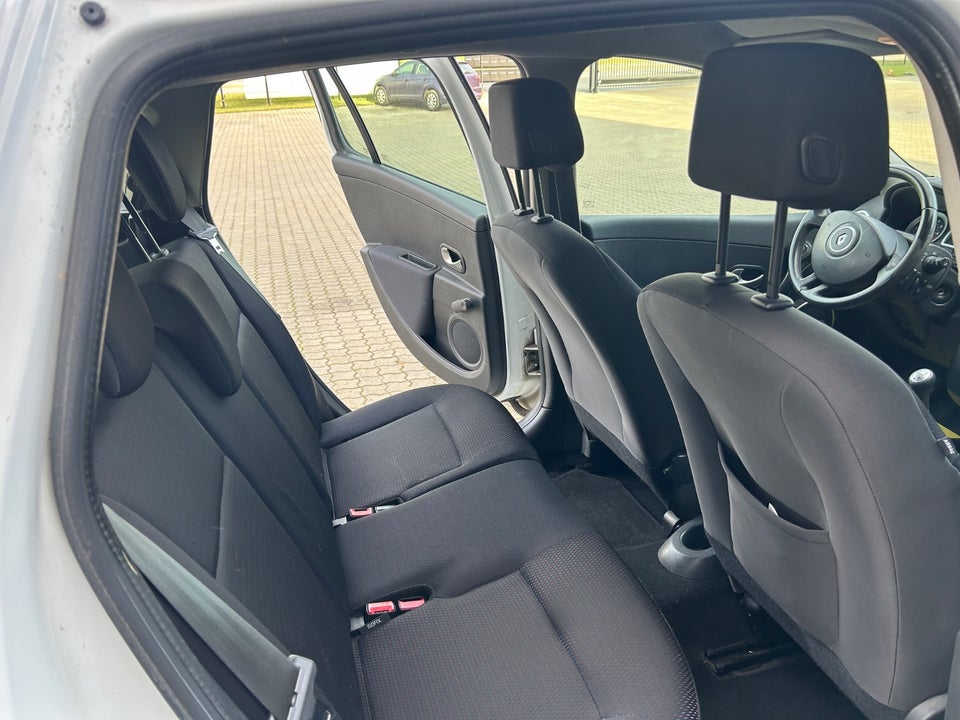 Renault Clio II 1,2 8V Basic 3d