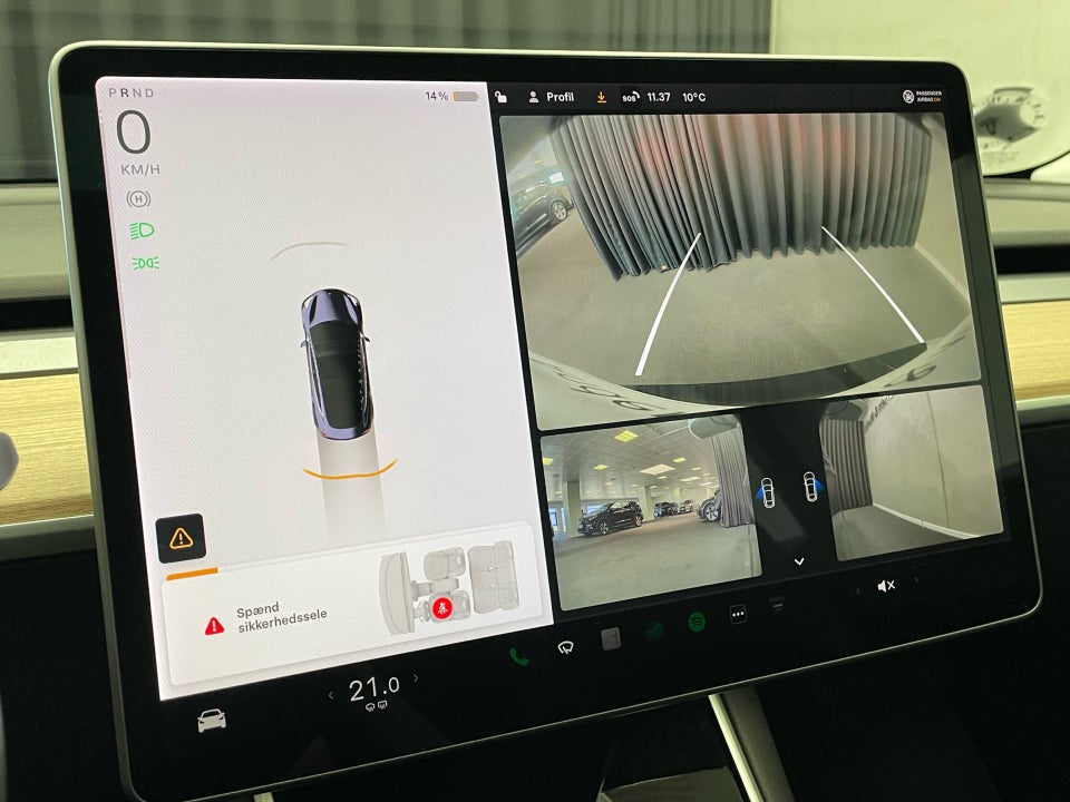 Tesla Model 3 Long Range AWD 4d