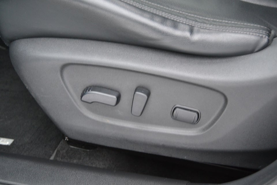 Nissan X-Trail 1,6 dCi 130 Tekna X-tr. 7prs 5d