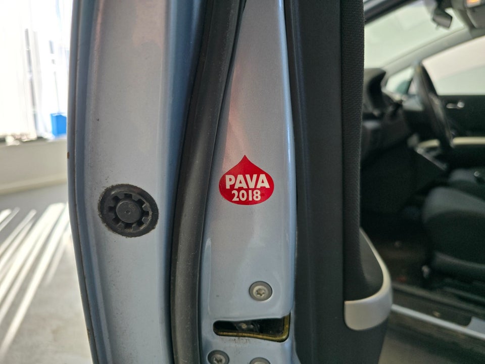 Toyota Corolla Verso 1,6 Terra 7prs 5d