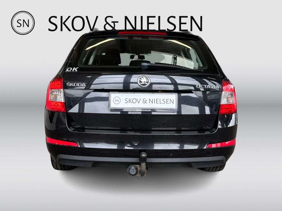 Skoda Octavia 1,6 TDi 90 Ambition Combi 5d