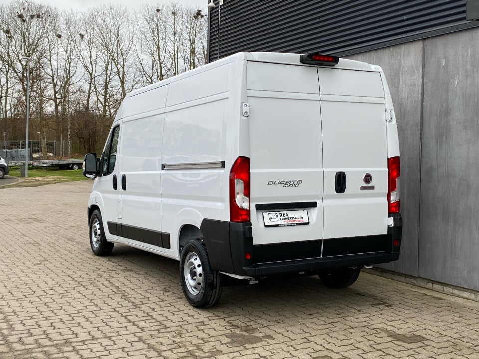 Fiat Ducato 35 Maxi 2,2 MJT 180 Kassevogn L2H2 Pro aut.