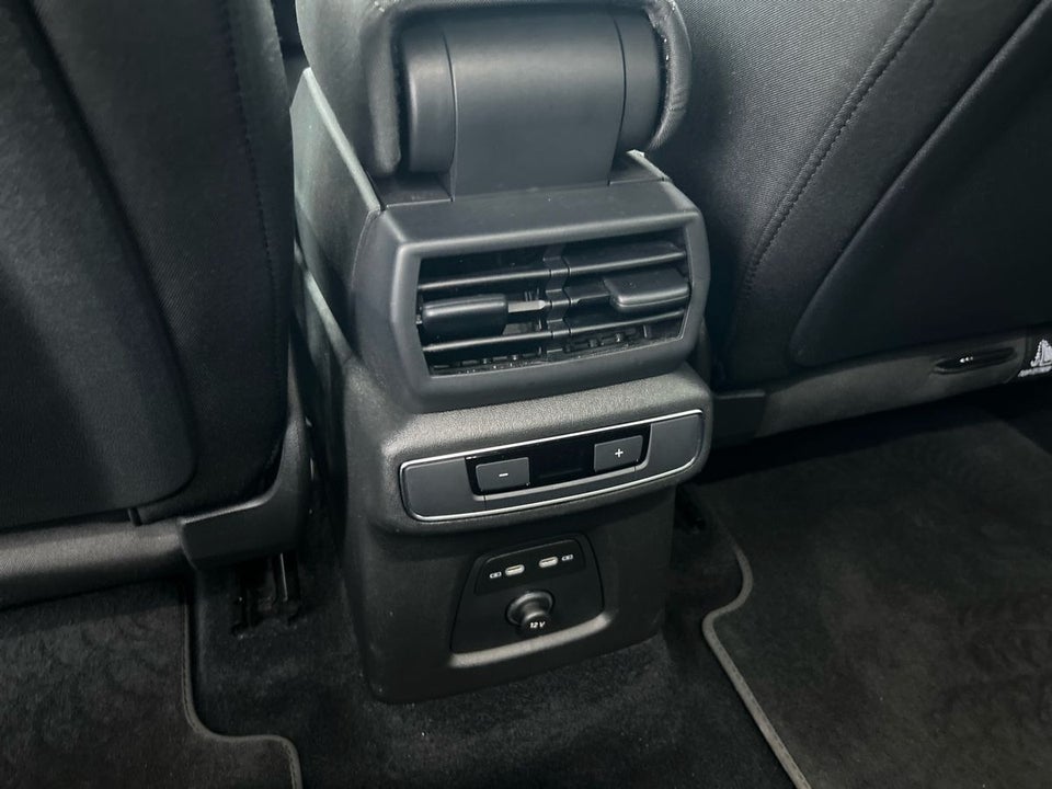 Audi Q4 e-tron 45 Attitude quattro 5d