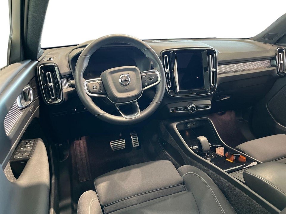 Volvo XC40 P6 ReCharge Pro 5d