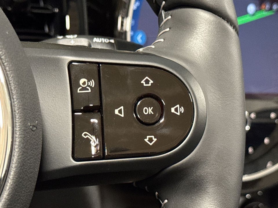 MINI Cooper SE Cabriolet 2d