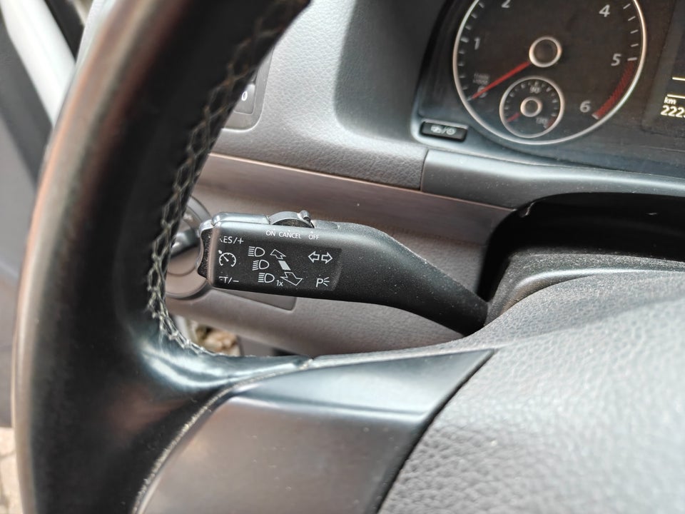 VW Touran 1,6 TDi 105 Comfortline BMT Van 5d