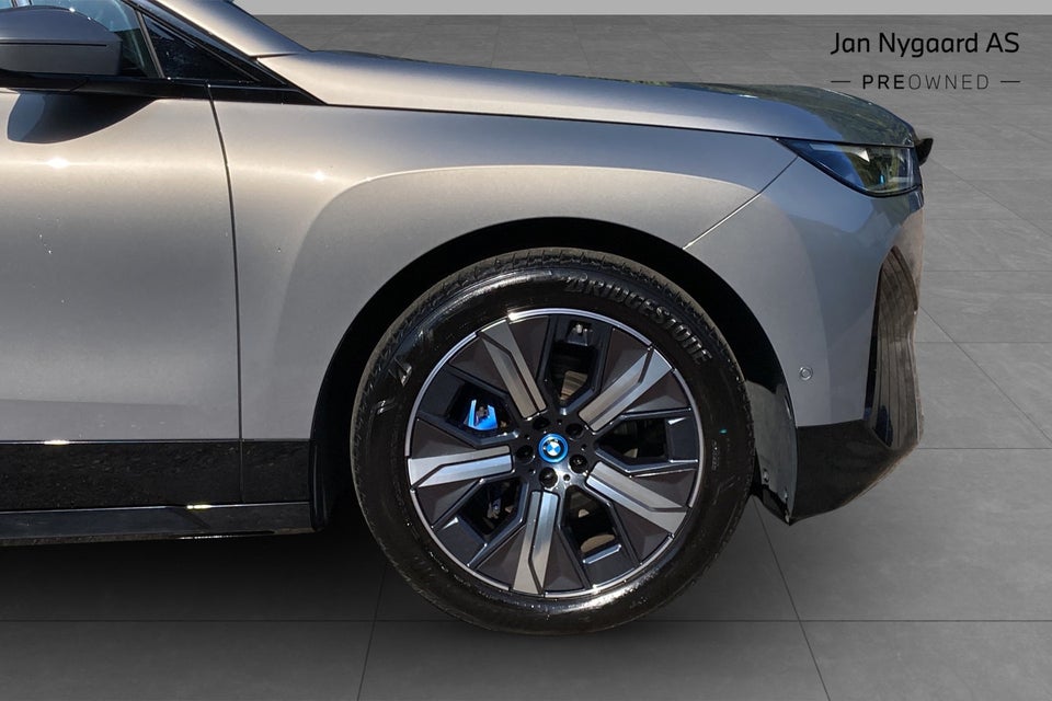 BMW iX xDrive40 Super Charged 5d