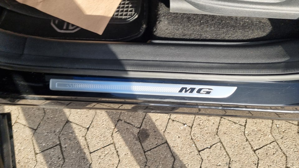 MG EHS 1,5 PHEV Luxury 5d