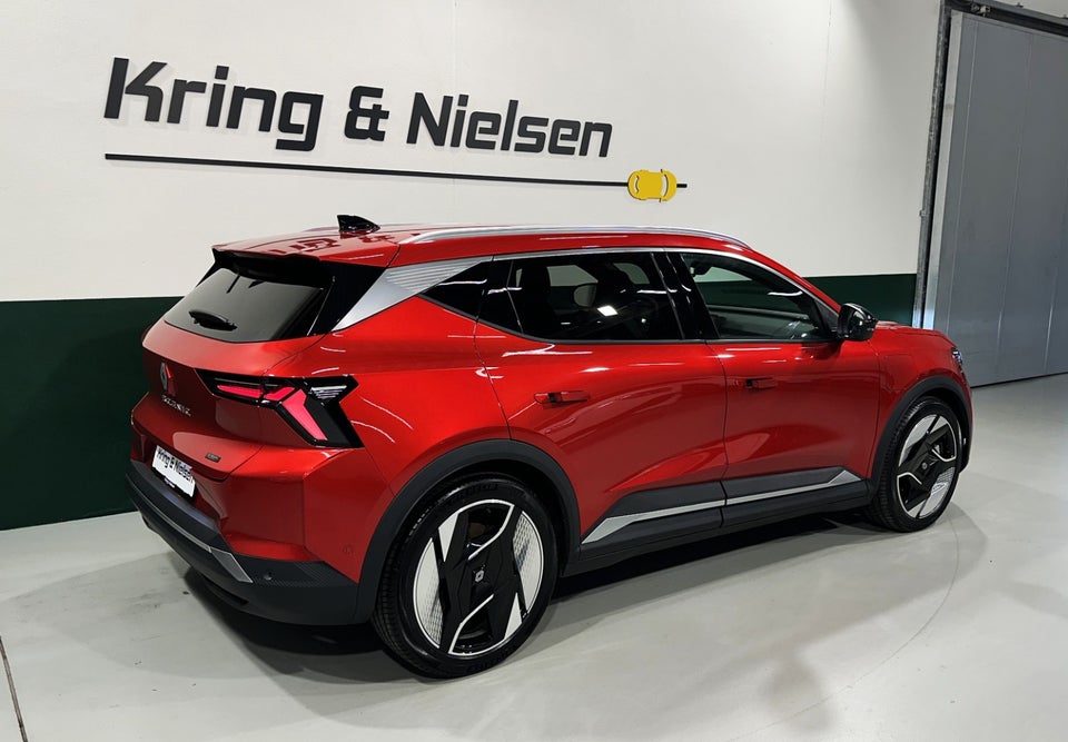 Renault Scenic E-Tech 87 Iconic 5d