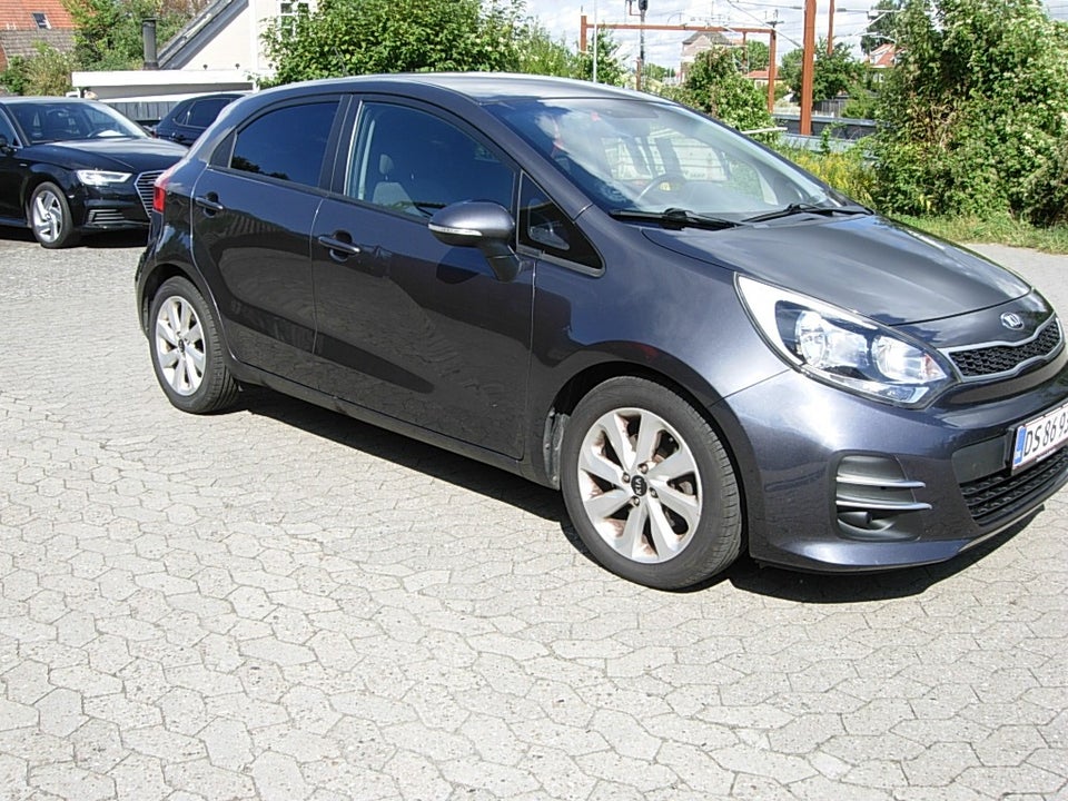 Kia Rio 1,4 CVVT Attraction 5d