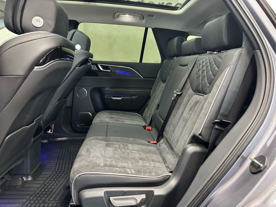 Hongqi E-HS9 99 Premium 5d