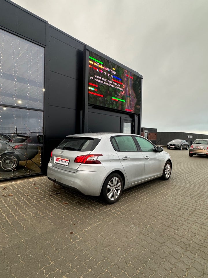 Peugeot 308 1,2 VTi 82 Active 5d