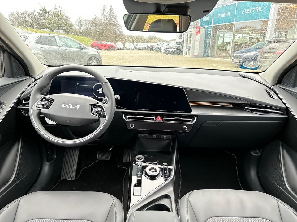 Kia Niro 64 EV Access Plus 5d