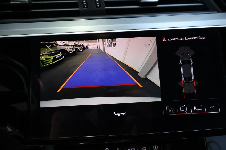 Audi e-tron 55 S-line Sportback quattro 5d