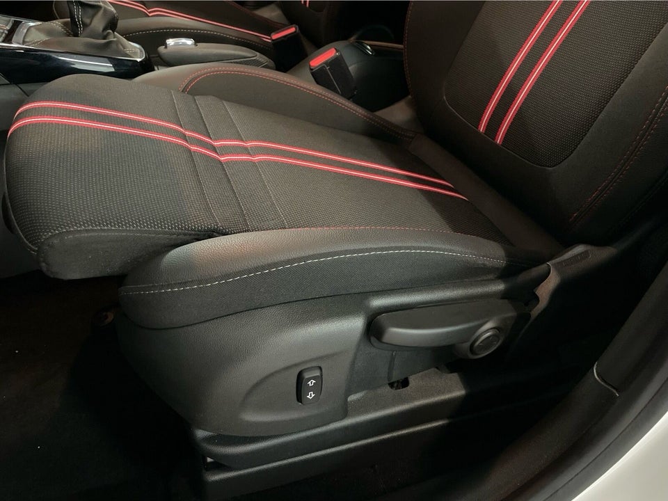 Opel Crossland 1,2 T 110 GS 5d