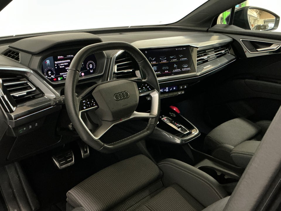 Audi Q4 e-tron 45 S-line 5d