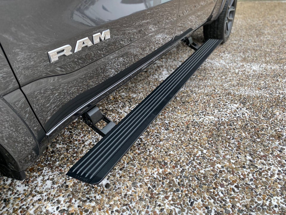 Dodge RAM 1500 5,7 V8 Hemi Laramie aut. 4d