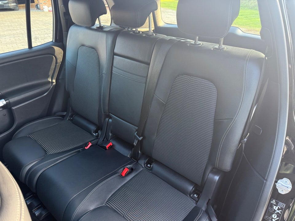 Mercedes EQB250+ Progressive 5d