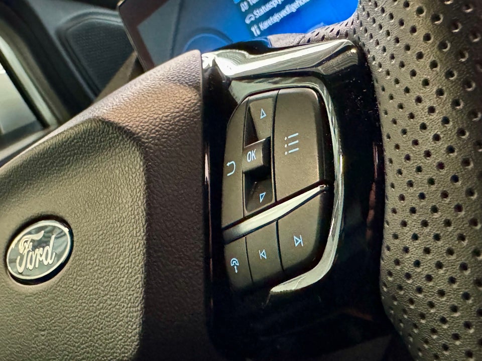 Ford Puma 1,0 EcoBoost mHEV ST-Line X DCT 5d